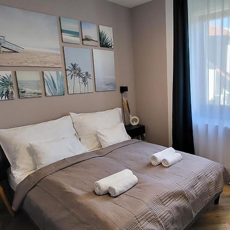 Dotis Apartman Tata Εξωτερικό φωτογραφία