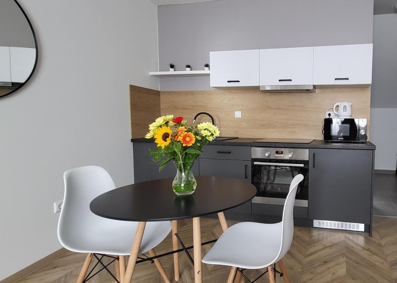 Dotis Apartman Tata Εξωτερικό φωτογραφία