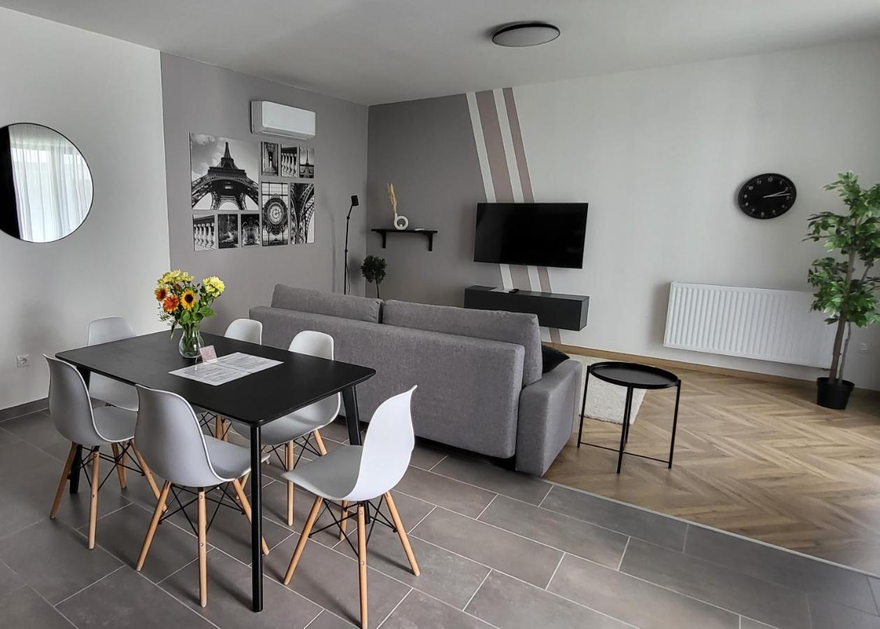Dotis Apartman Tata Εξωτερικό φωτογραφία